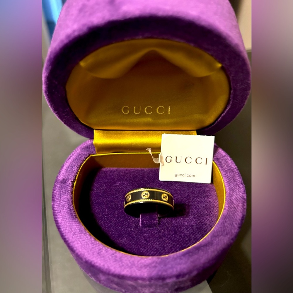 **PRICE REDUCED** *100% AUTHENTIC** GUCCI Icon Ring - Picture 1 of 11